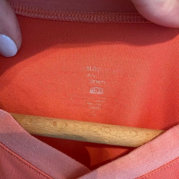 Patagonia V Neck Tee in Orange size S - Picture 3 of 5